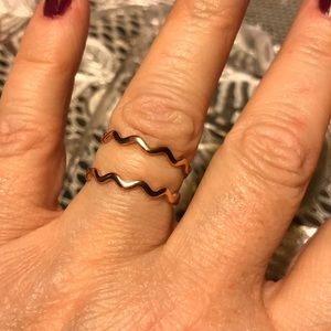 2 stacking guard wave rings